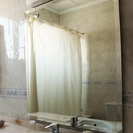 Jendri Hotel Almazora