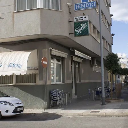 Jendri Hotel Almazora