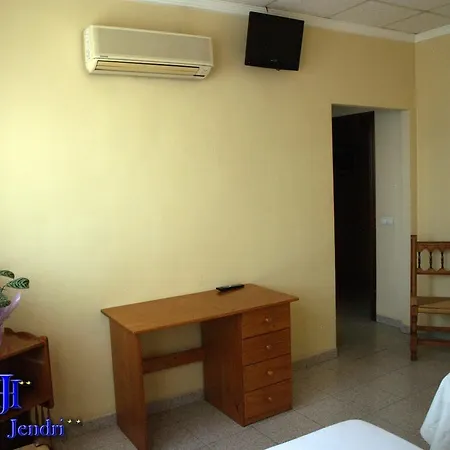 Jendri Hotel Almazora